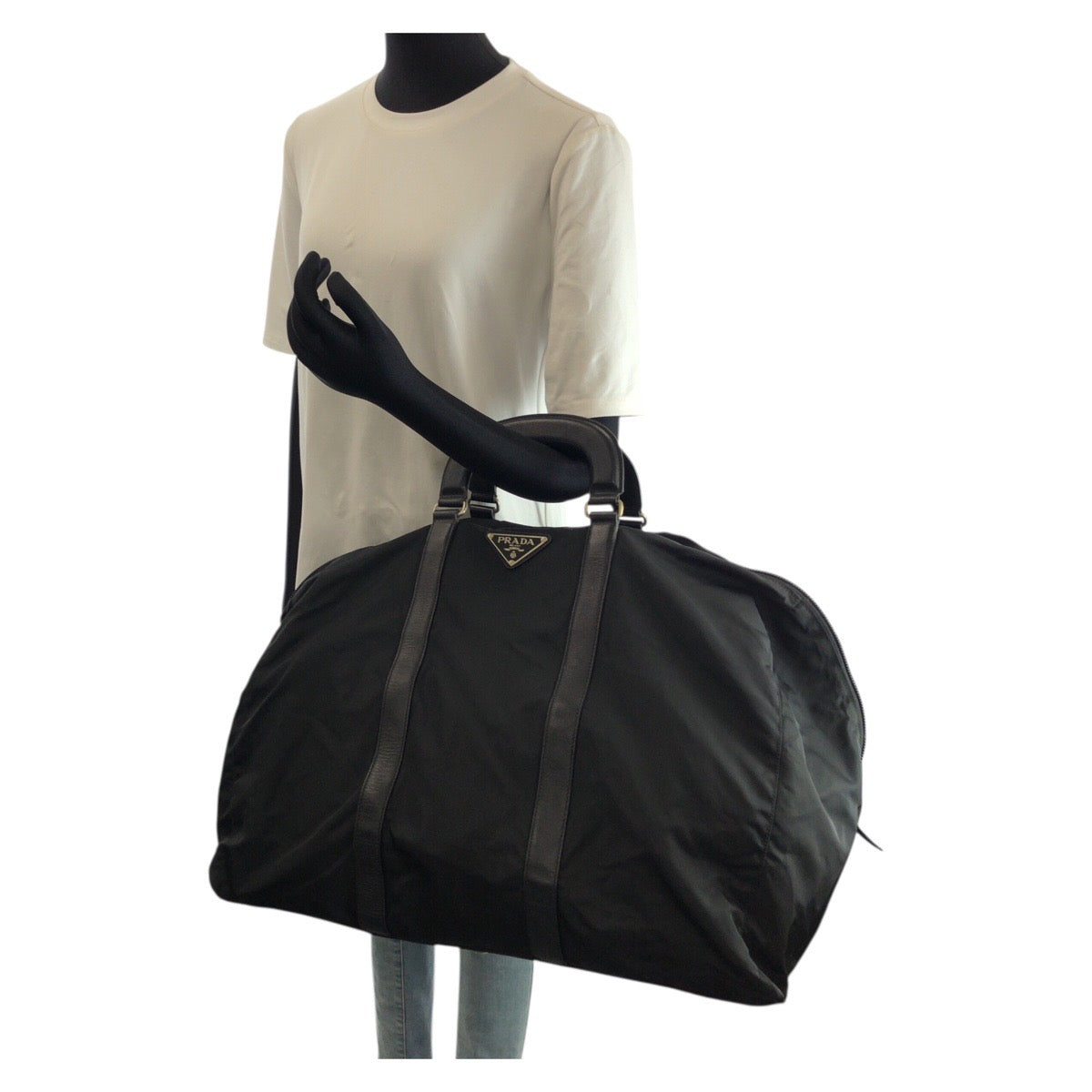 25197
PRADA プラダ テスート サフィアーノ 三角ロゴプレート ブラック 黒 シルバー金具 ナイロン / レザー ボストンバッグ トラベルバッグ 男女兼用 レディース ABP48
