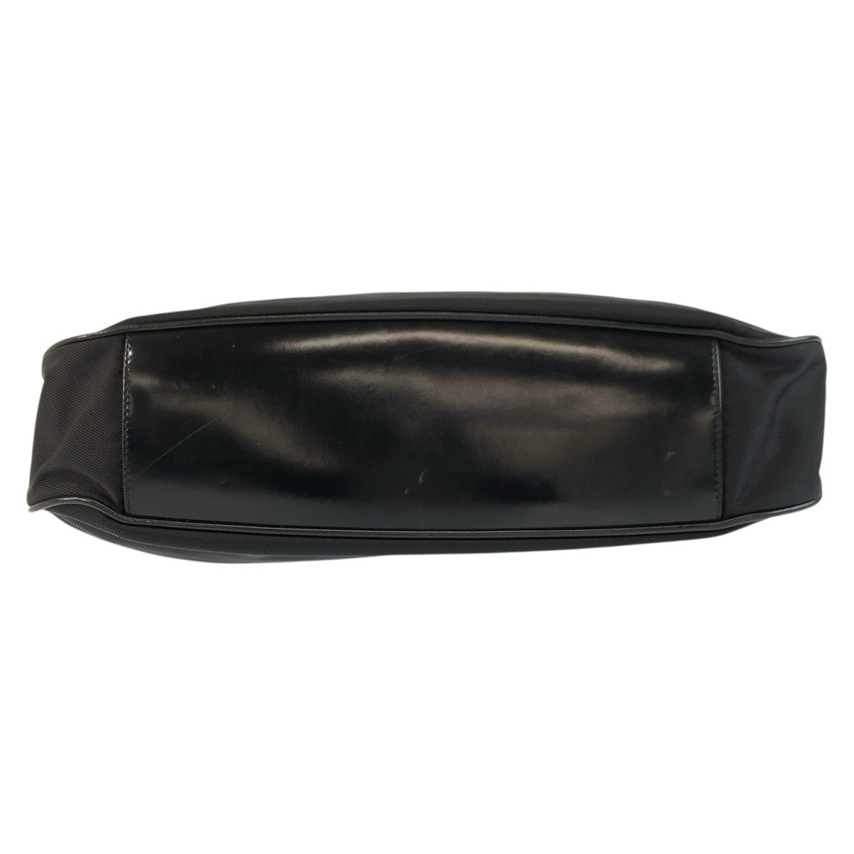25202
GUCCI グッチ バンブー ブラック 黒 シルバー金具 ナイロン 001 2113 1577 ショルダーバッグ レディース AB20