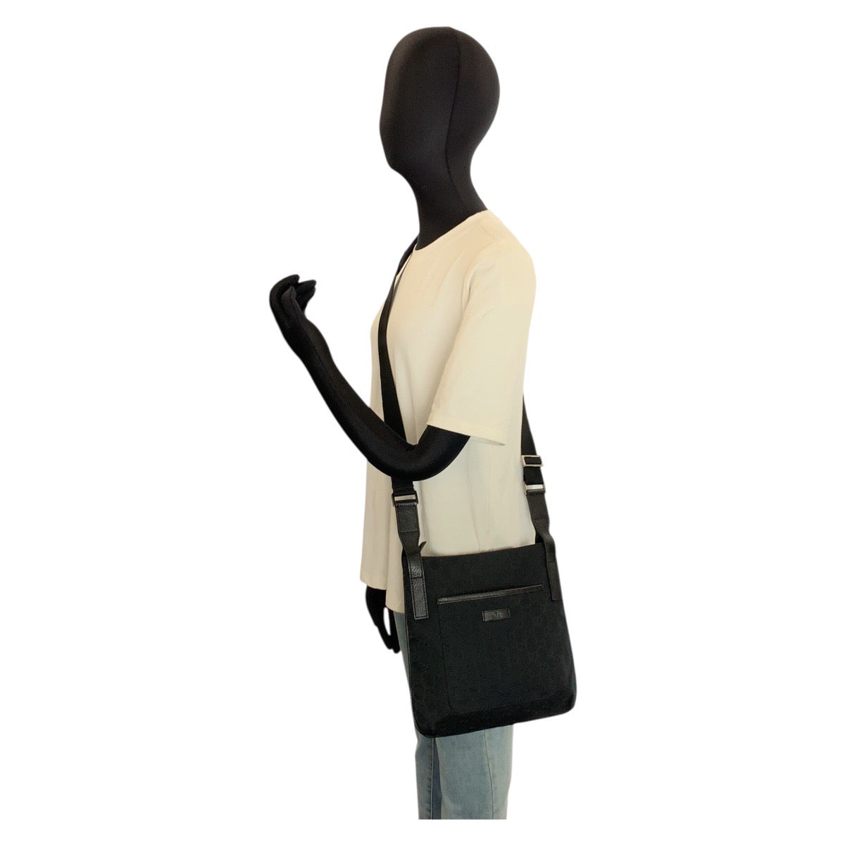 25220
GUCCI グッチ ブラック 黒 GGキャンバス 122798 ショルダーバッグ ポシェット レディース A42