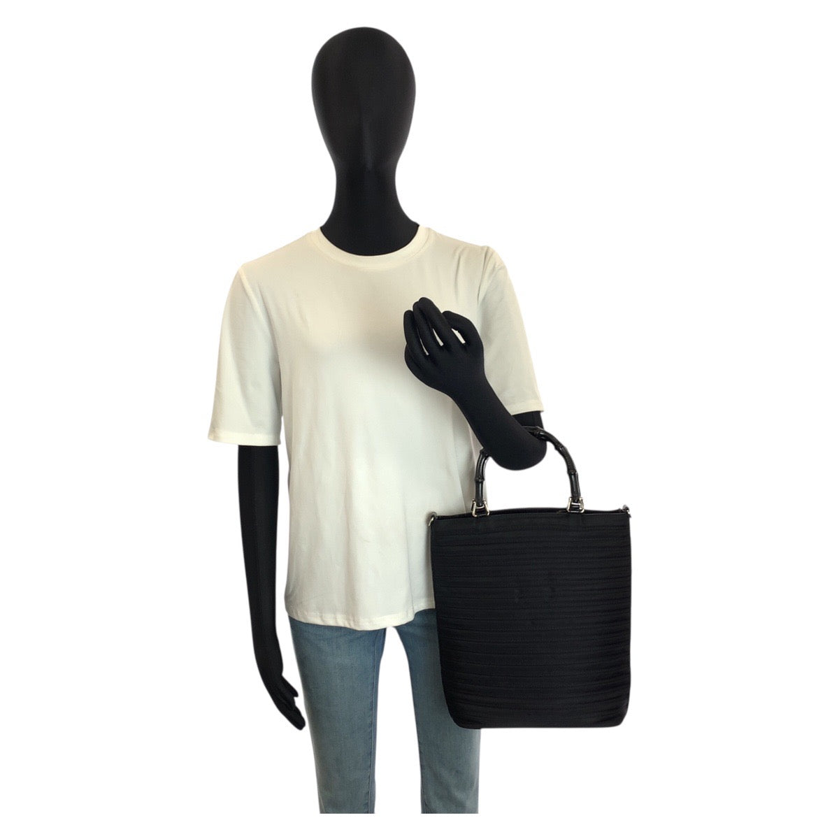 25232
GUCCI グッチ バンブー ブラック 黒 シルバー金具 ナイロン 002 1998 0353 トートバッグ ショルダーバッグ レディース ABP28