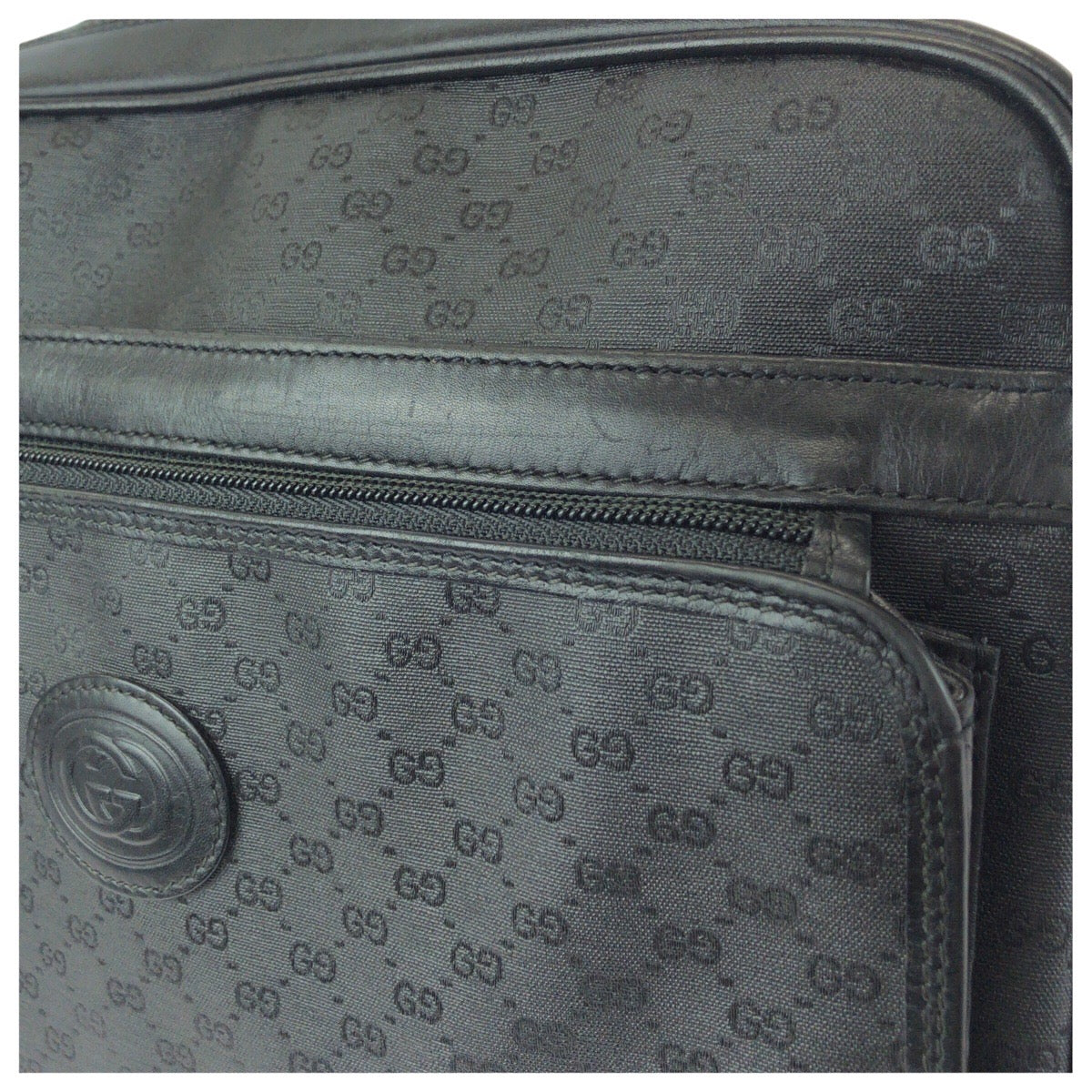 25239
GUCCI グッチ ヴィンテージ オールドグッチ マイクロGG ブラック 黒 ゴールド金具 PVC / レザー 001 33 1053 ショルダーバッグ メッセンジャーバッグ レディース ABP40