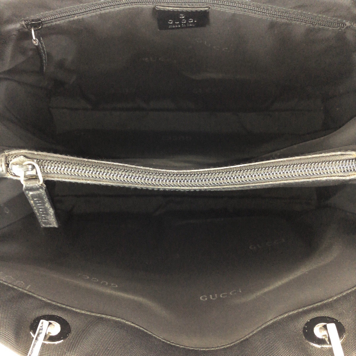25249
GUCCI グッチ バンブー ブラック 黒 シルバー金具 ナイロン 002 1010 トートバッグ ハンドバッグ レディース AB28