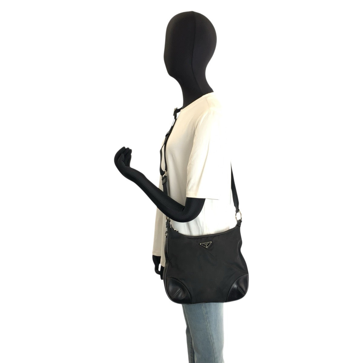 25271
PRADA プラダ テスート 三角ロゴプレート ブラック 黒 シルバー金具 ナイロン / レザー ショルダーバッグ ポシェット レディース AB28