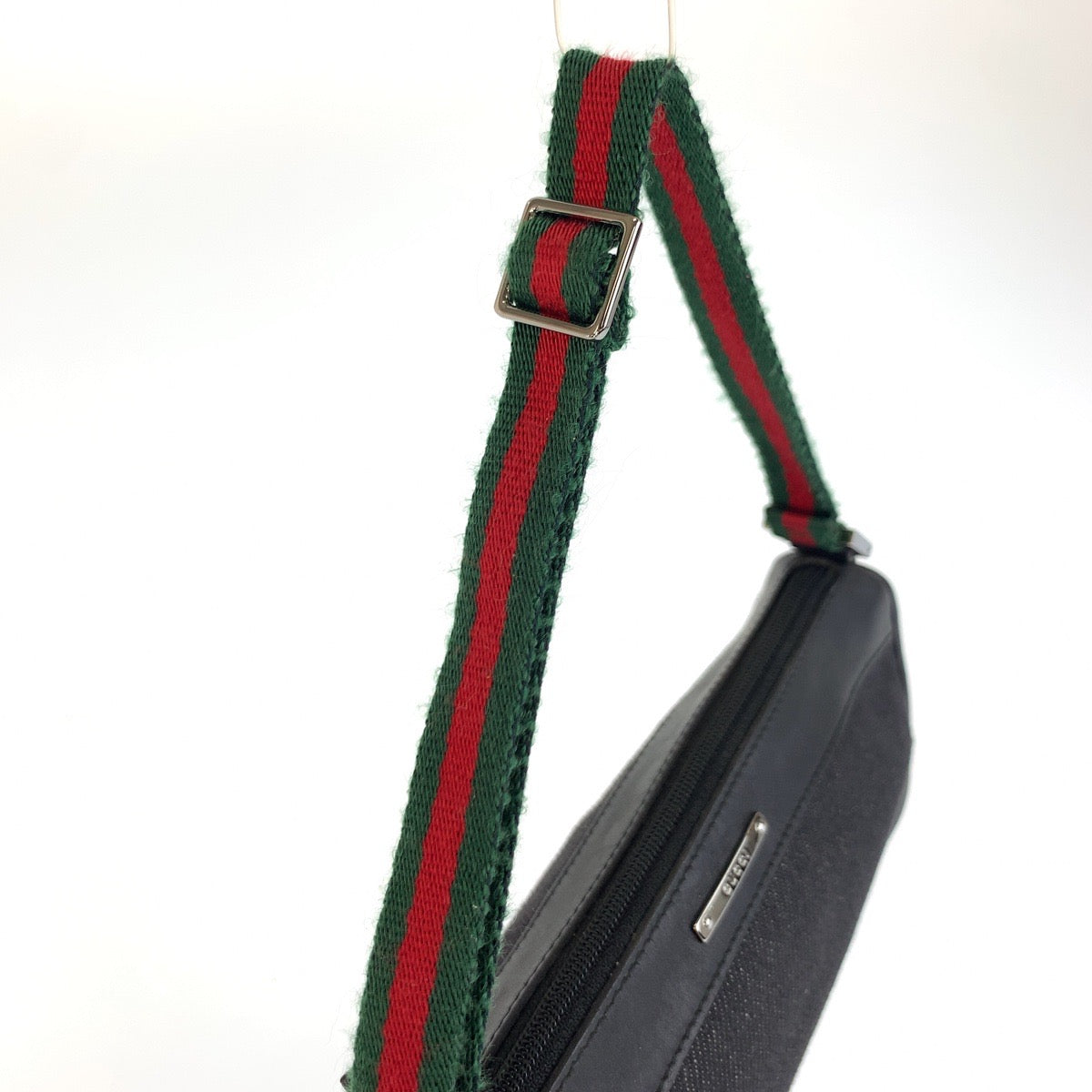 25274
GUCCI グッチ シェリーライン ブラック 黒 シルバー金具 キャンバス / レザー 92820 ハンドバッグ アクセサリーポーチ レディース ABP35
