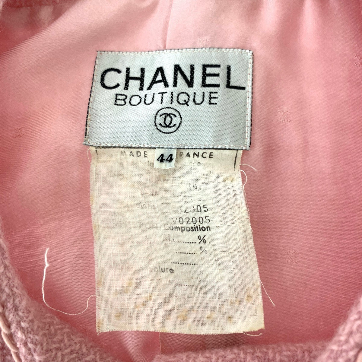 25361
CHANEL シャネル ヴィンテージ ツイード ココマーク サイズ44 ピンク ゴールド金具 ウール / シルク P01242 スーツ セットアップ ジャケット スカート レディース AB210