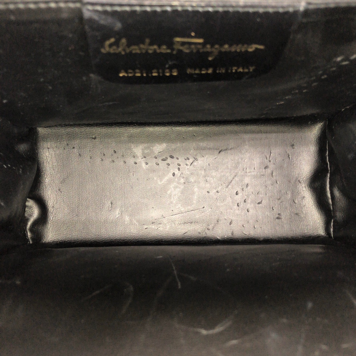 25391
Salvatore Ferragamo サルヴァトーレフェラガモ ヴィンテージ イエロー ゴールド金具 スウェード チェーンショルダーバッグ レディース ABP28