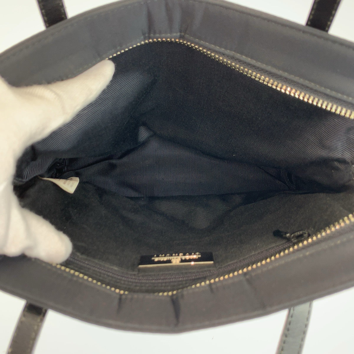 25396
GIVENCHY ジバンシィ ブラック 黒 シルバー金具 ナイロン / レザー トートバッグ ハンドバッグ レディース ABP14