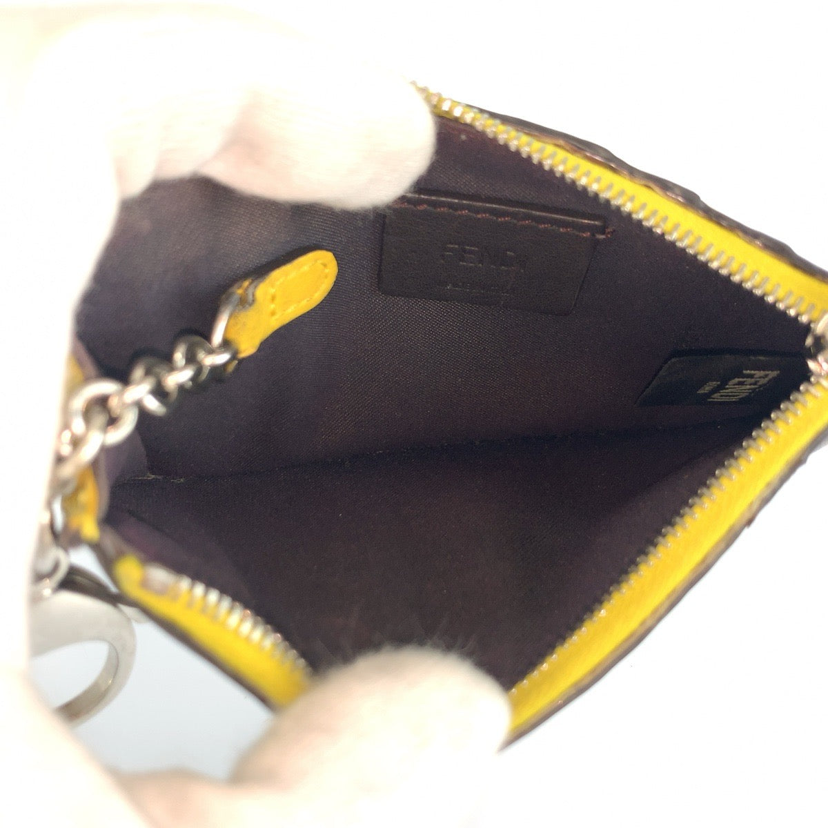 25426
FENDI フェンディ ズッカ ブラウン イエロー シルバー金具 レザー 8AP161 コインケース フラグメントケース レディース AB10