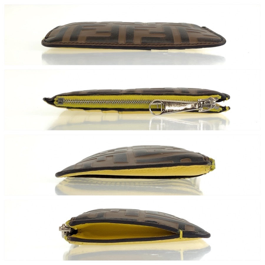 25426
FENDI フェンディ ズッカ ブラウン イエロー シルバー金具 レザー 8AP161 コインケース フラグメントケース レディース AB10