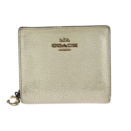 25436
COACH コーチ オフホワイト ゴールド金具 レザー 折財布 コンパクトウォレット レディース AB1