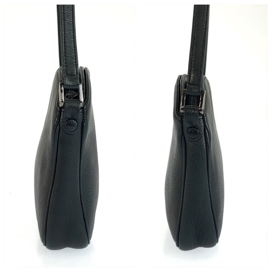 25437
GIVENCHY ジバンシィ ヴィンテージ グリーン レザー ショルダーバッグ ポシェット レディース ABP14