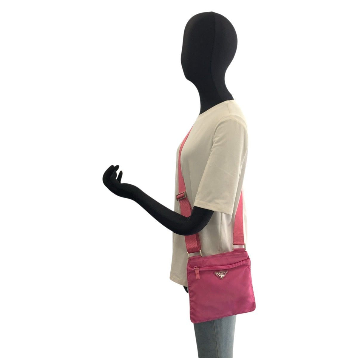 25468
PRADA プラダ テスート 三角ロゴプレート ピンク シルバー金具 ナイロン ショルダーバッグ ポシェット レディース ABP30