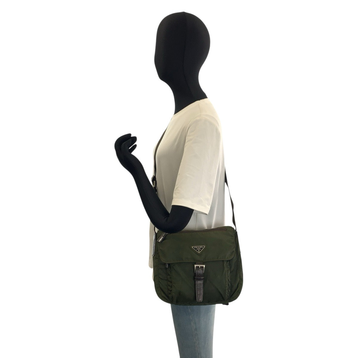 25469
PRADA プラダ テスート 三角ロゴプレート カーキ シルバー金具 ナイロン ショルダーバッグ ポシェット レディース AB16