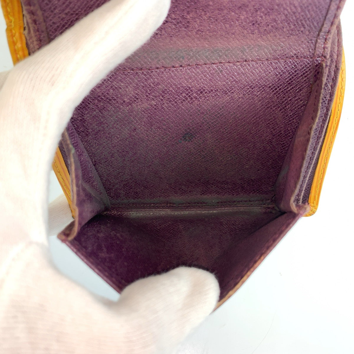 25479
LOUIS VUITTON ルイヴィトン エピ ポルト ビエ コンパクト イエロー レザー M63559 折り財布 コンパクトウォレット メンズ B4