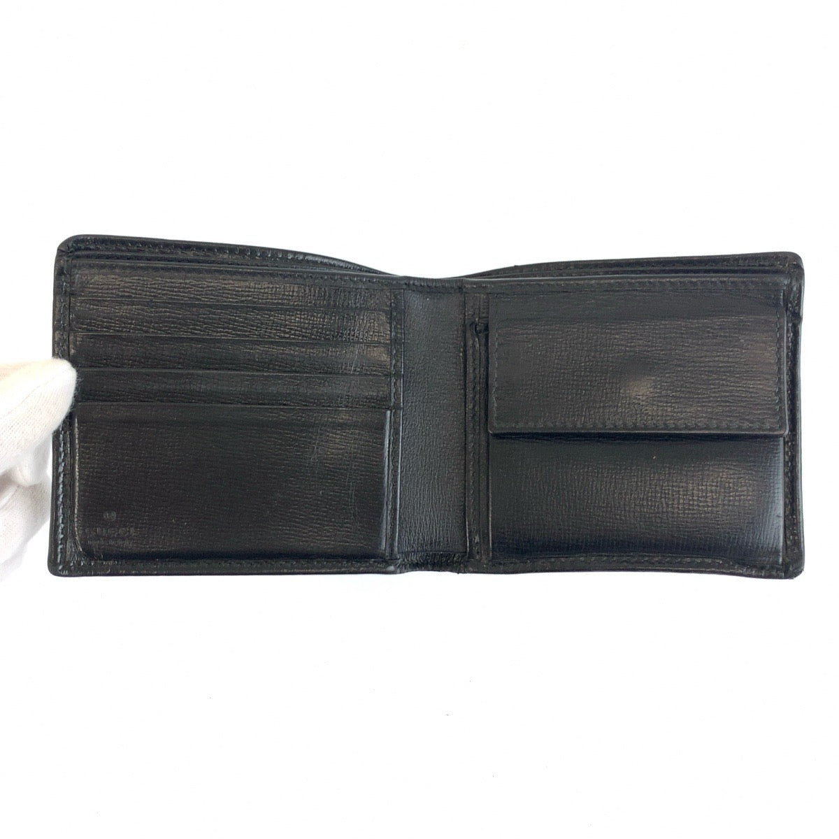 25504
GUCCI グッチ インターロッキング ブラック 黒 GGスプリームキャンバス 673000 折り財布 コンパクトウォレット メンズ AB9