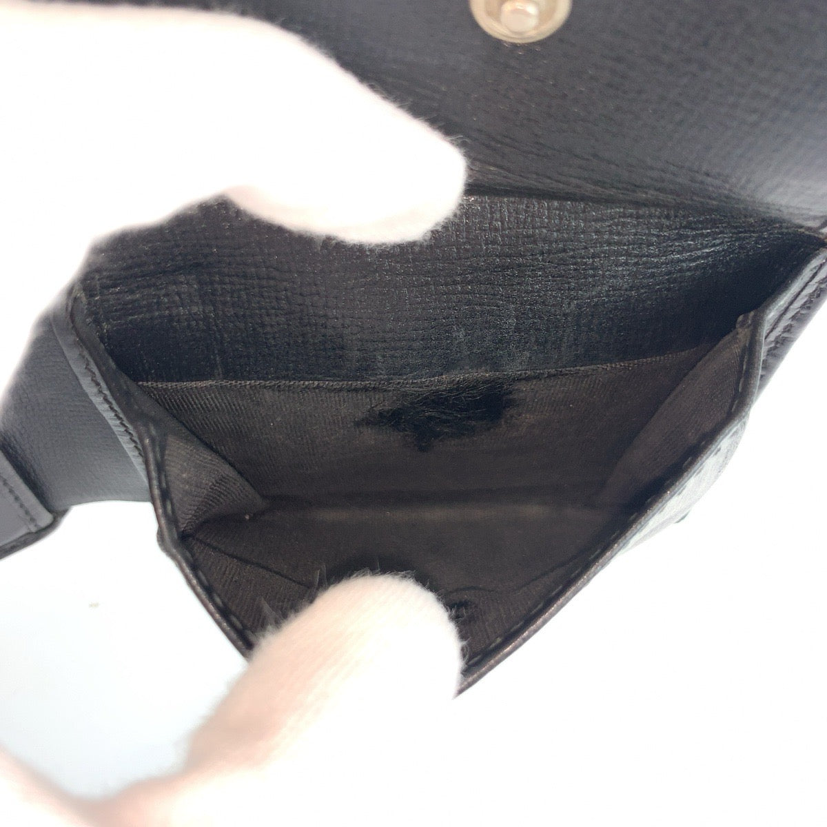 25504
GUCCI グッチ インターロッキング ブラック 黒 GGスプリームキャンバス 673000 折り財布 コンパクトウォレット メンズ AB9
