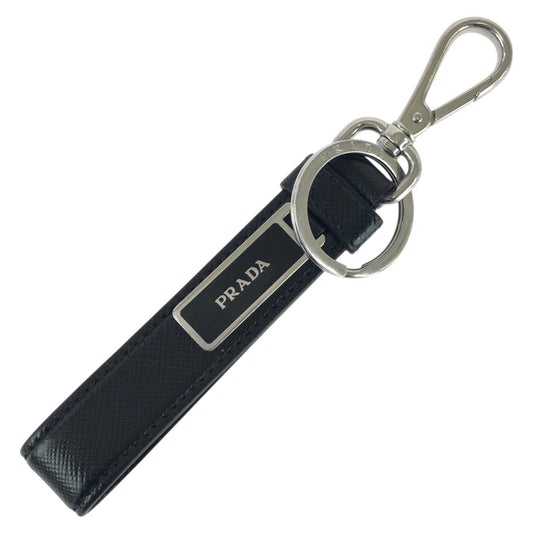 25509
PRADA プラダ サフィアーノ ブラック 黒 シルバー金具 レザー キーリング メンズ ABP16