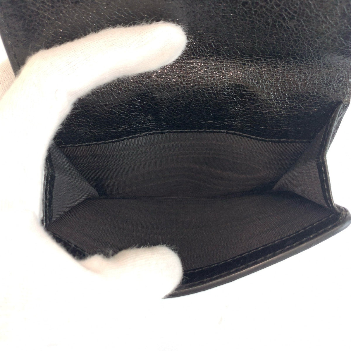 25510
CELINE セリーヌ ブラック 黒 シルバー金具 レザー 折財布 コンパクトウォレット レディース ABP16