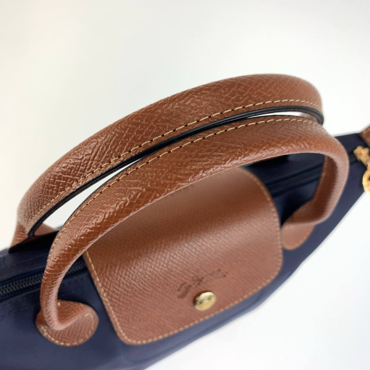 25517
Longchamp ロンシャン ル プリアージュ ネイビー ブラウン ゴールド金具 ナイロン / レザー トートバッグ ショルダーバッグ 2way レディース A21