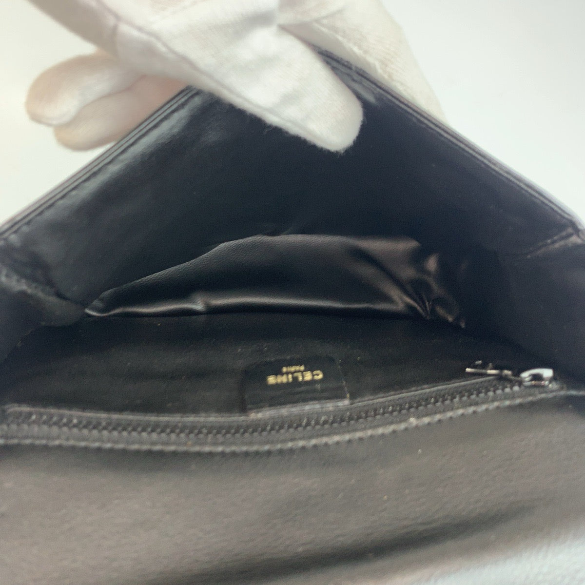 25520
CELINE セリーヌ ヴィンテージ ブラック 黒 ブラウン ゴールド金具 レザー M06 ショルダーバッグ ポシェット レディース ABP28