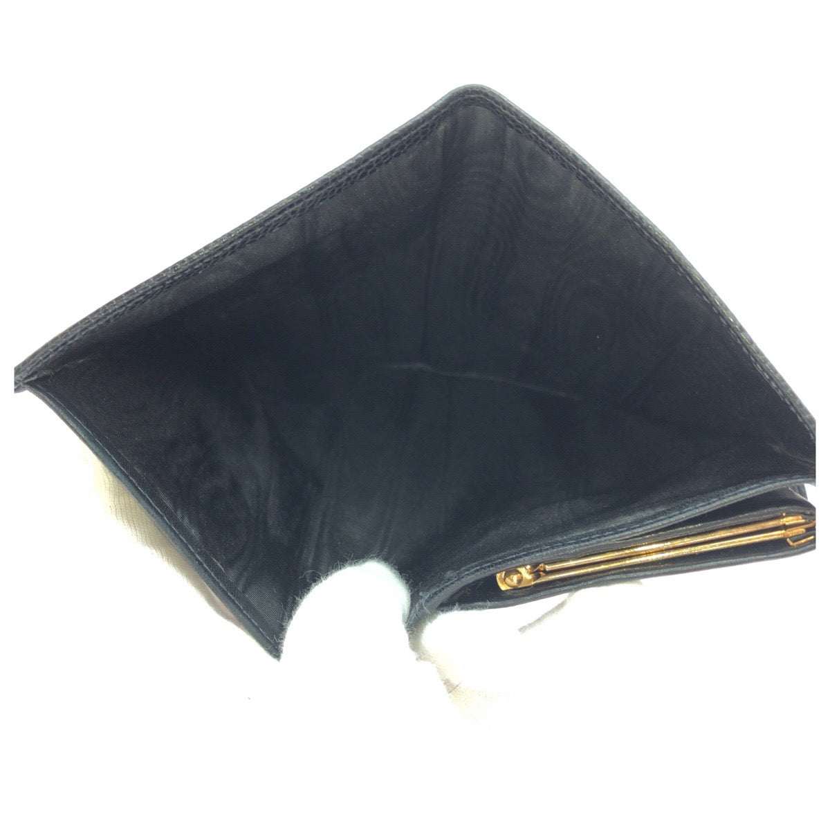 25553
CHANEL シャネル ココマーク がま口 ブラック 黒 ゴールド金具 レザー 長財布 ロングウォレット レディース ABP56