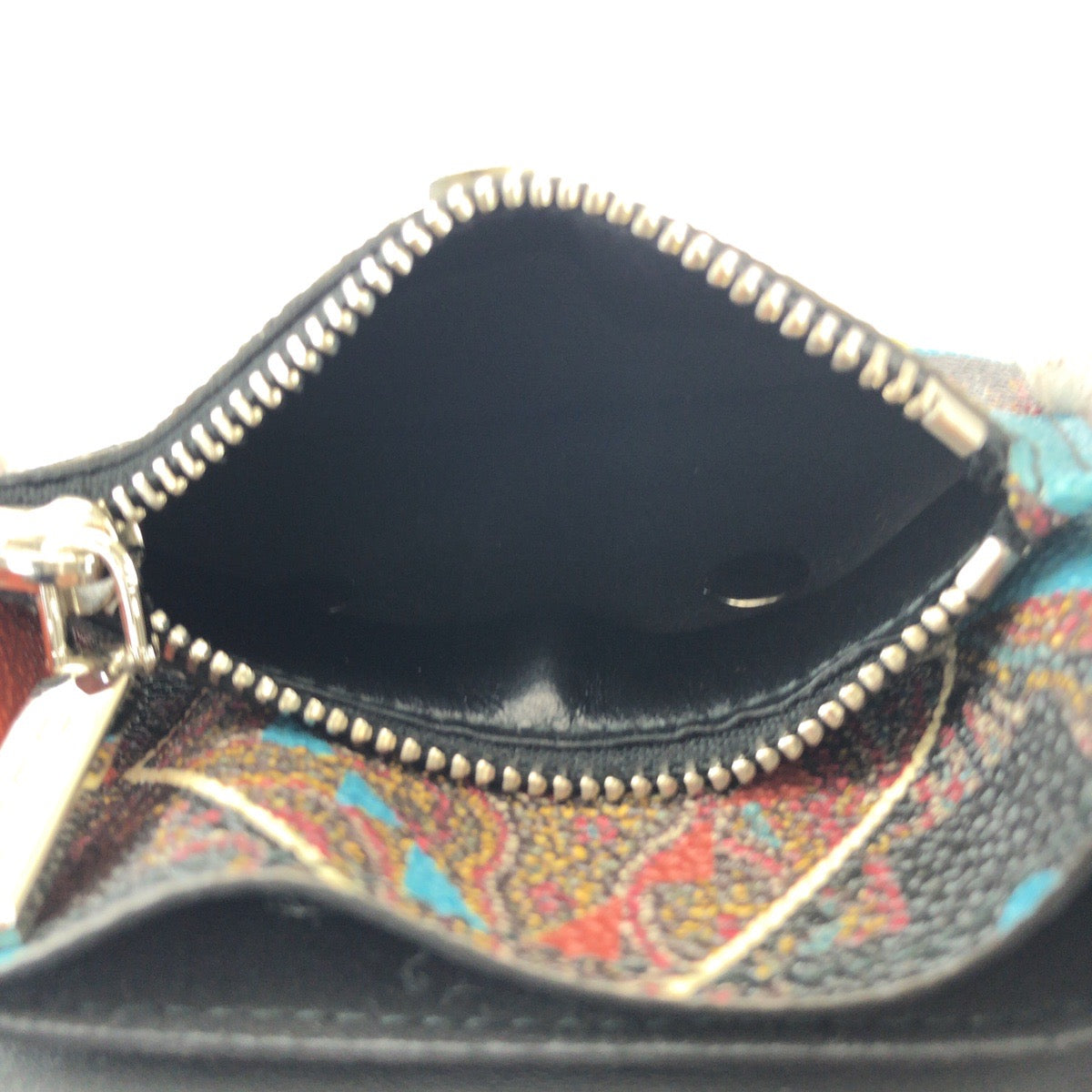 25554
ETRO エトロ ペイズリー ペガサス マルチカラー シルバー金具 PVC / レザー コインケース ネックウォレット ミニポシェット メンズ A21