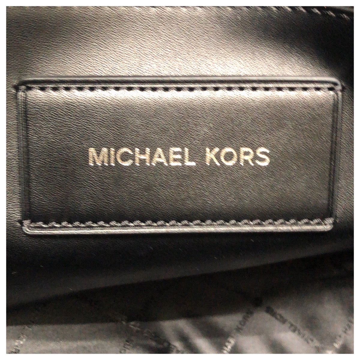 25562
Michael Kors マイケルコース COOPER エンボスロゴ ペブル グレー シルバー金具 レザー トートバッグ ショルダーバッグ レディース A20