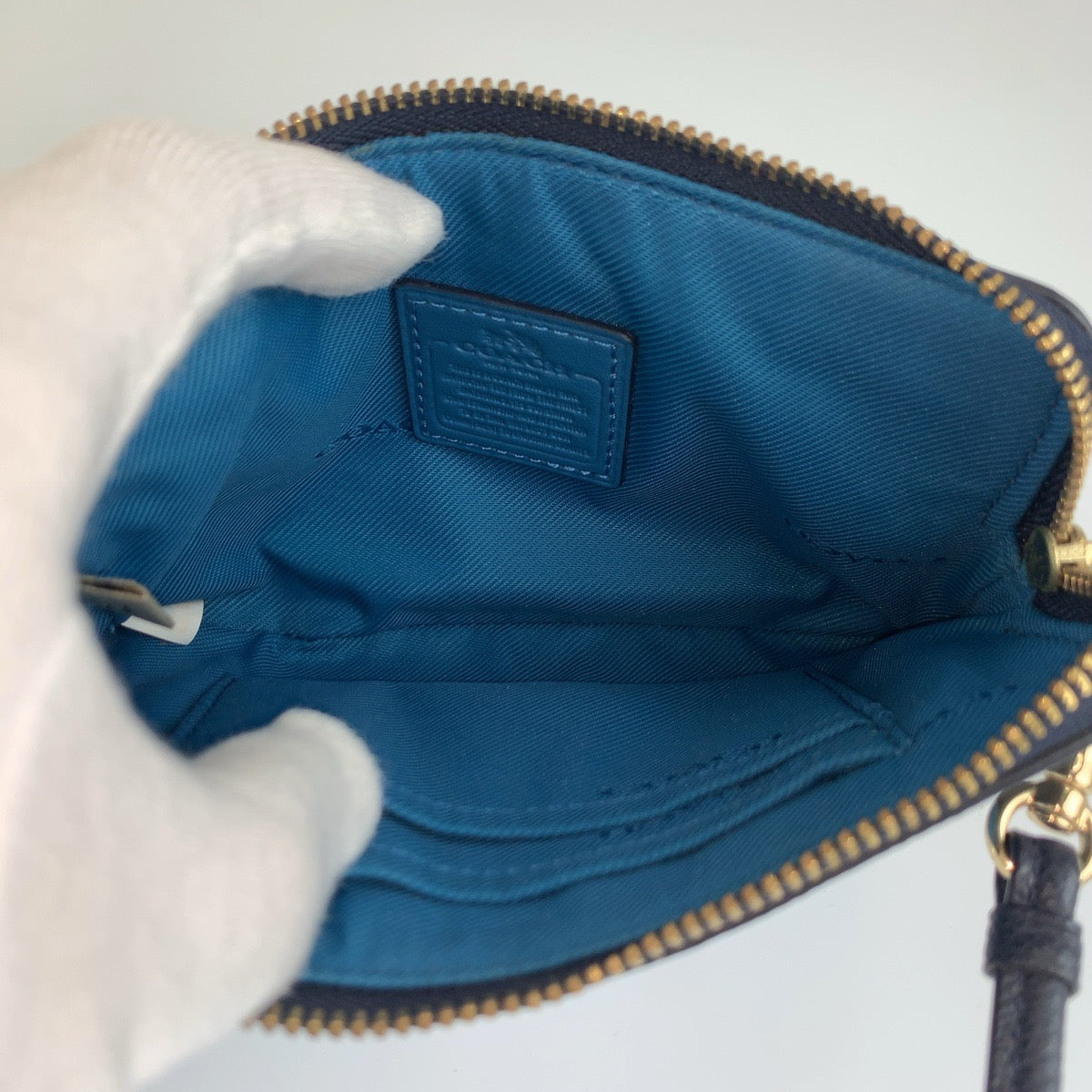 25599
COACH コーチ ブルー ネイビー ゴールド金具 レザー 65141 リストレットポーチ コインケース レディース ABP1
