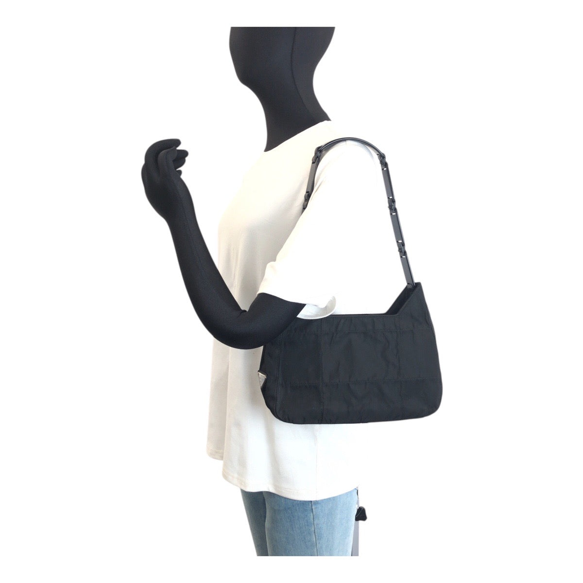 25688
PRADA プラダ テスート 三角ロゴプレート ブラック 黒 シルバー金具 ナイロン / レザー ショルダーバッグ レディース ABP28