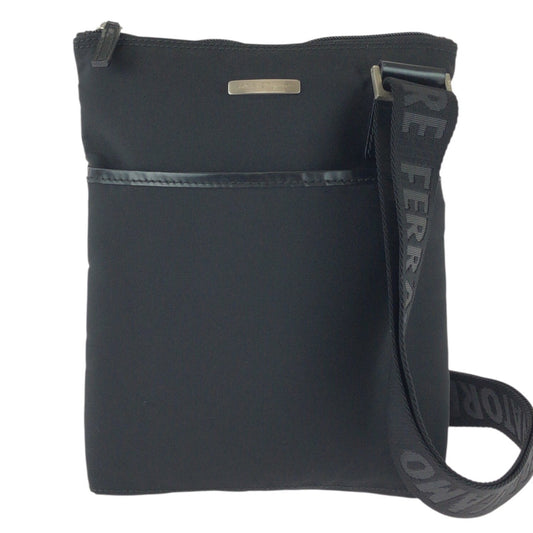25689
Salvatore Ferragamo サルヴァトーレフェラガモ スポーツライン ブラック 黒 シルバー金具 ナイロン / レザー GA-248618 ショルダーバッグ 男女兼用 レディース A28