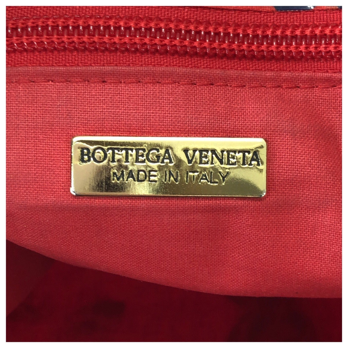 25694
BOTTEGAVENETA ボッテガヴェネタ ヴィンテージ バタフライ レッド マルチカラー パテントレザー トートバッグ レディース ABP35