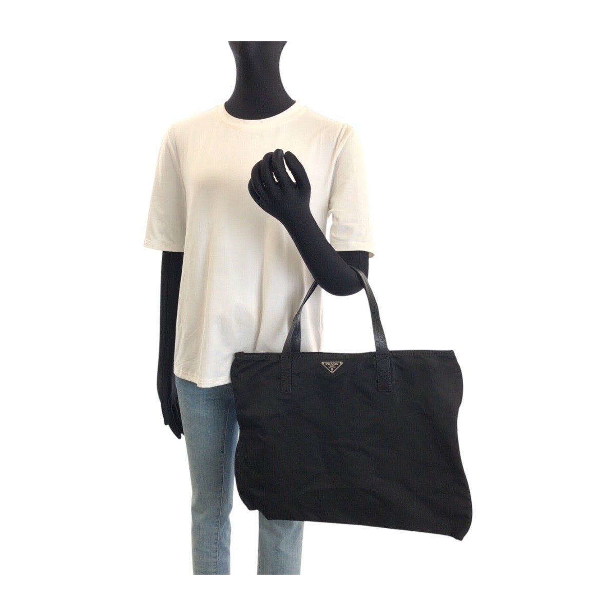 25705
PRADA プラダ テスート 三角ロゴプレート ブラック 黒 シルバー金具 ナイロン トートバッグ ハンドバッグ レディース ABP28