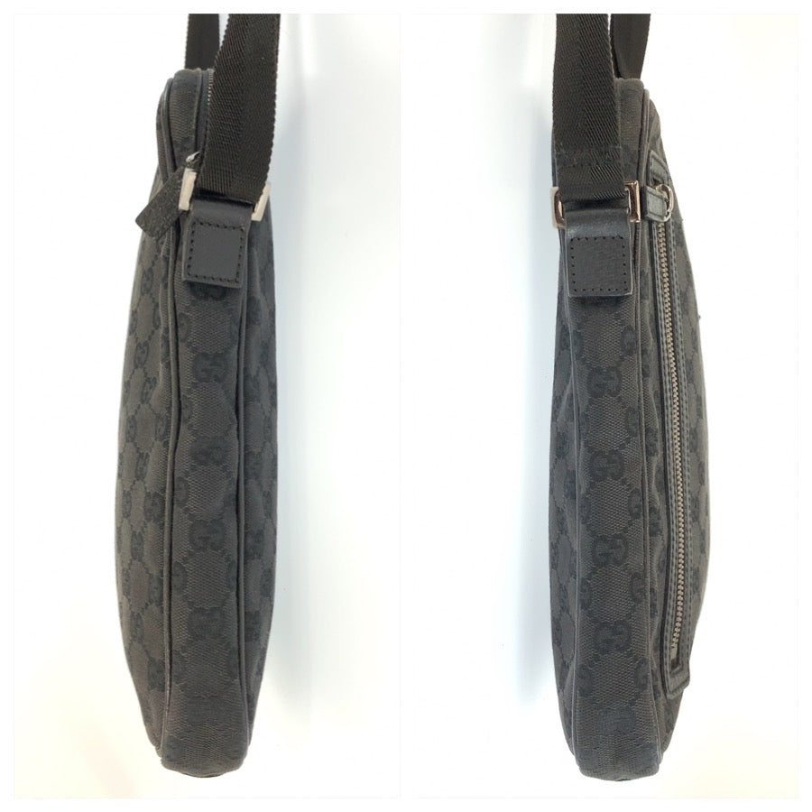 25711
GUCCI グッチ ブラック 黒 GGキャンバス 122760 ショルダーバッグ メッセンジャーバッグ メンズ ABP35