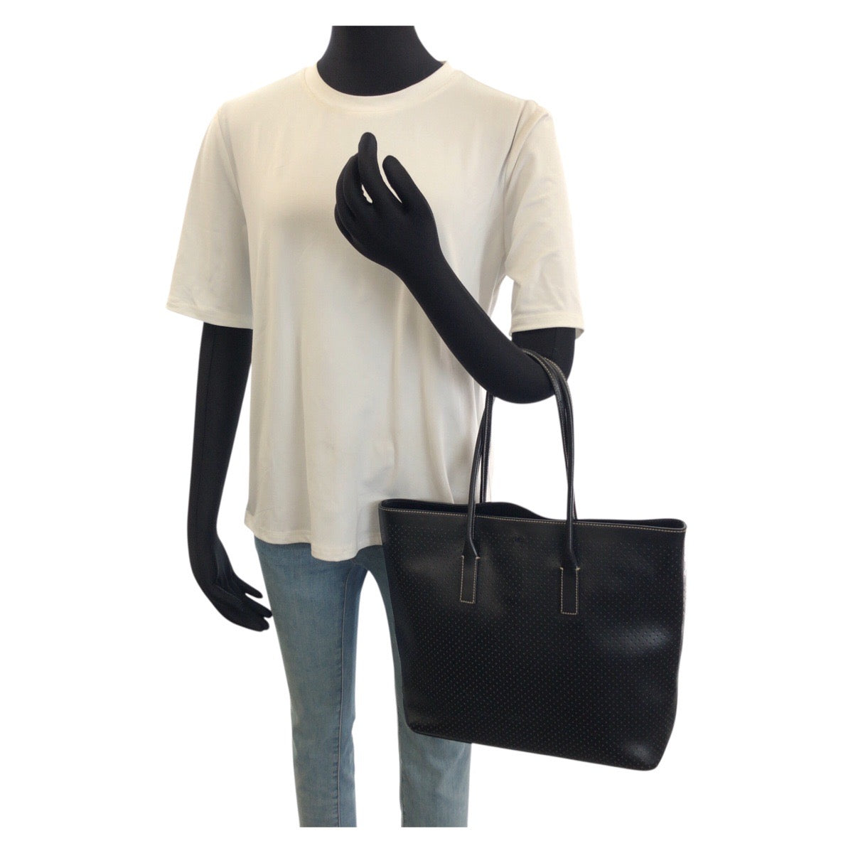 25732
PRADA プラダ 三角ロゴプレート ブラック 黒 シルバー金具 パンチングレザー トートバッグ レディース ABP42