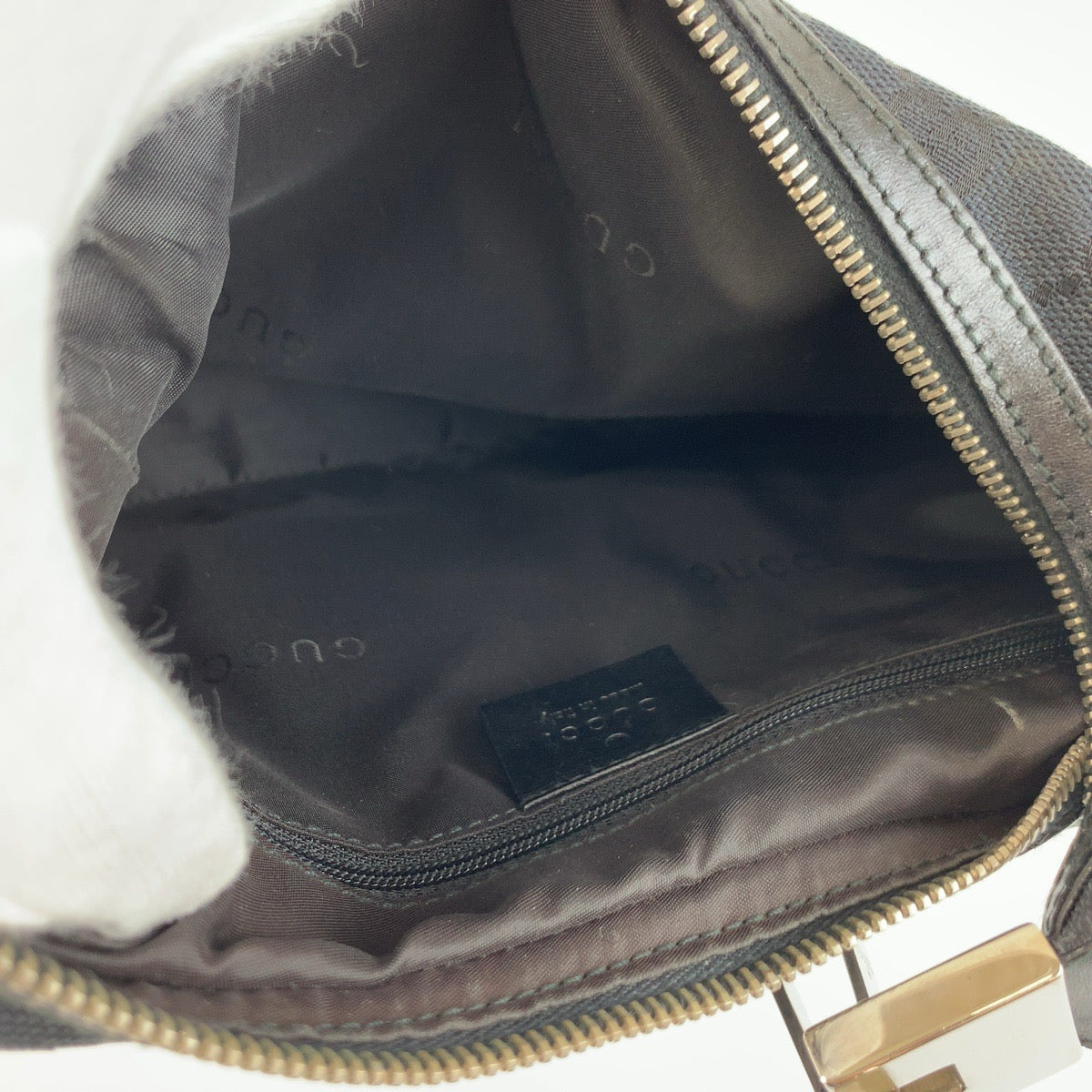 25733
GUCCI グッチ ブラック 黒 シルバー金具 GGキャンバス / レザー 001 3812 ショルダーバッグ レディース AB35