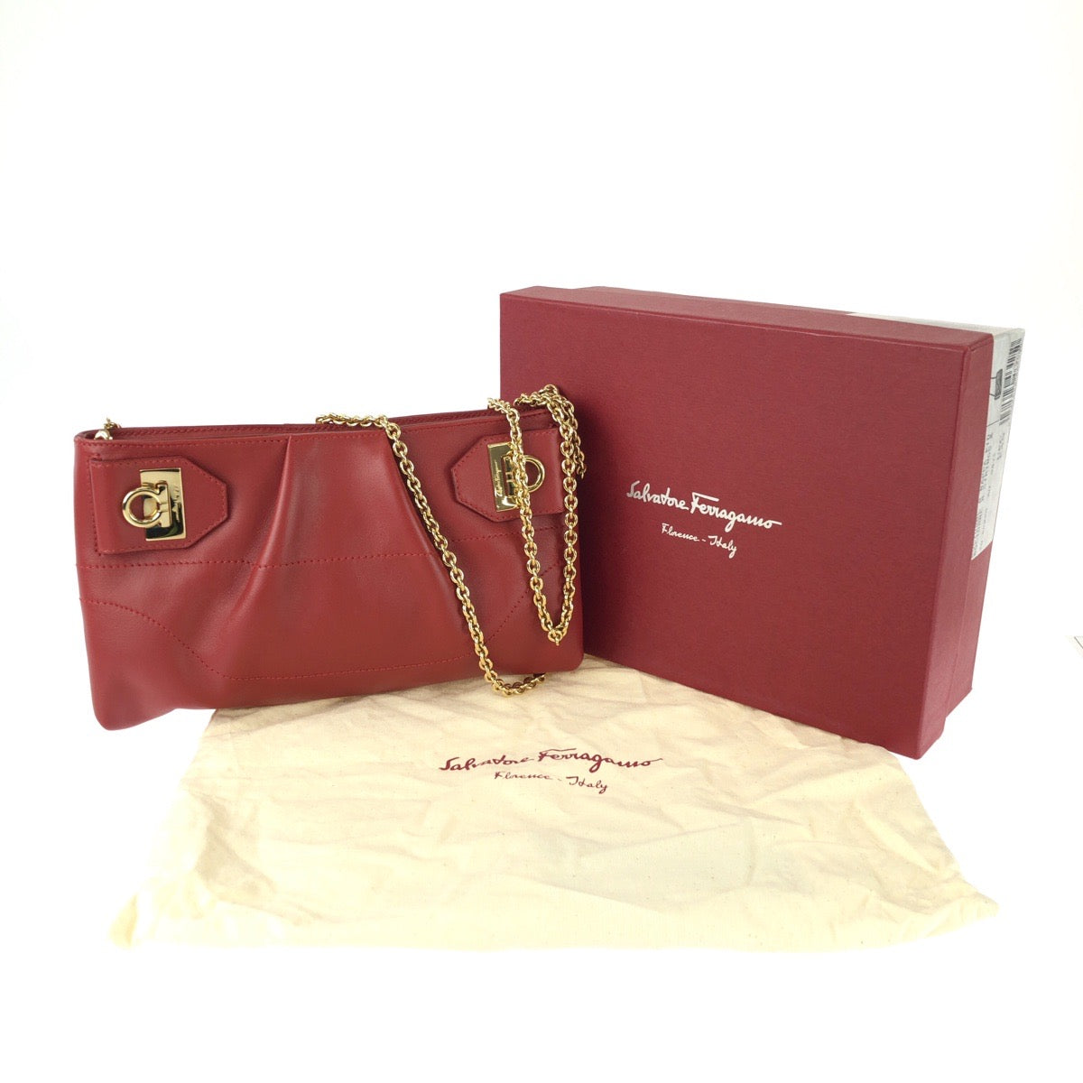 25740
Salvatore Ferragamo サルヴァトーレフェラガモ ガンチーニ 2way レッド ゴールド金具 レザー AU-22/B588 チェーンショルダーバッグ クラッチバッグ レディース A42