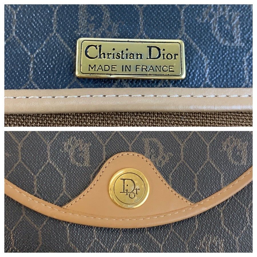 25746
Christian Dior クリスチャンディオール ヴィンテージ ハニカム柄 ブラウン ゴールド金具 PVC ショルダーバッグ ポシェット レディース A40