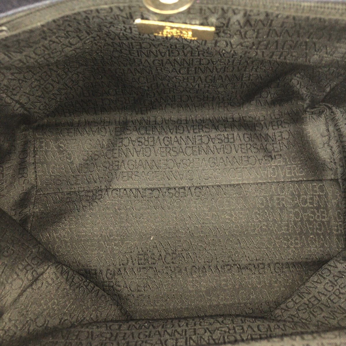 25765
VERSACE ヴェルサーチ ヴィンテージ メデューサ ネイビー ゴールド金具 ナイロン / パテントレザー ショルダーバッグ レディース ABP35