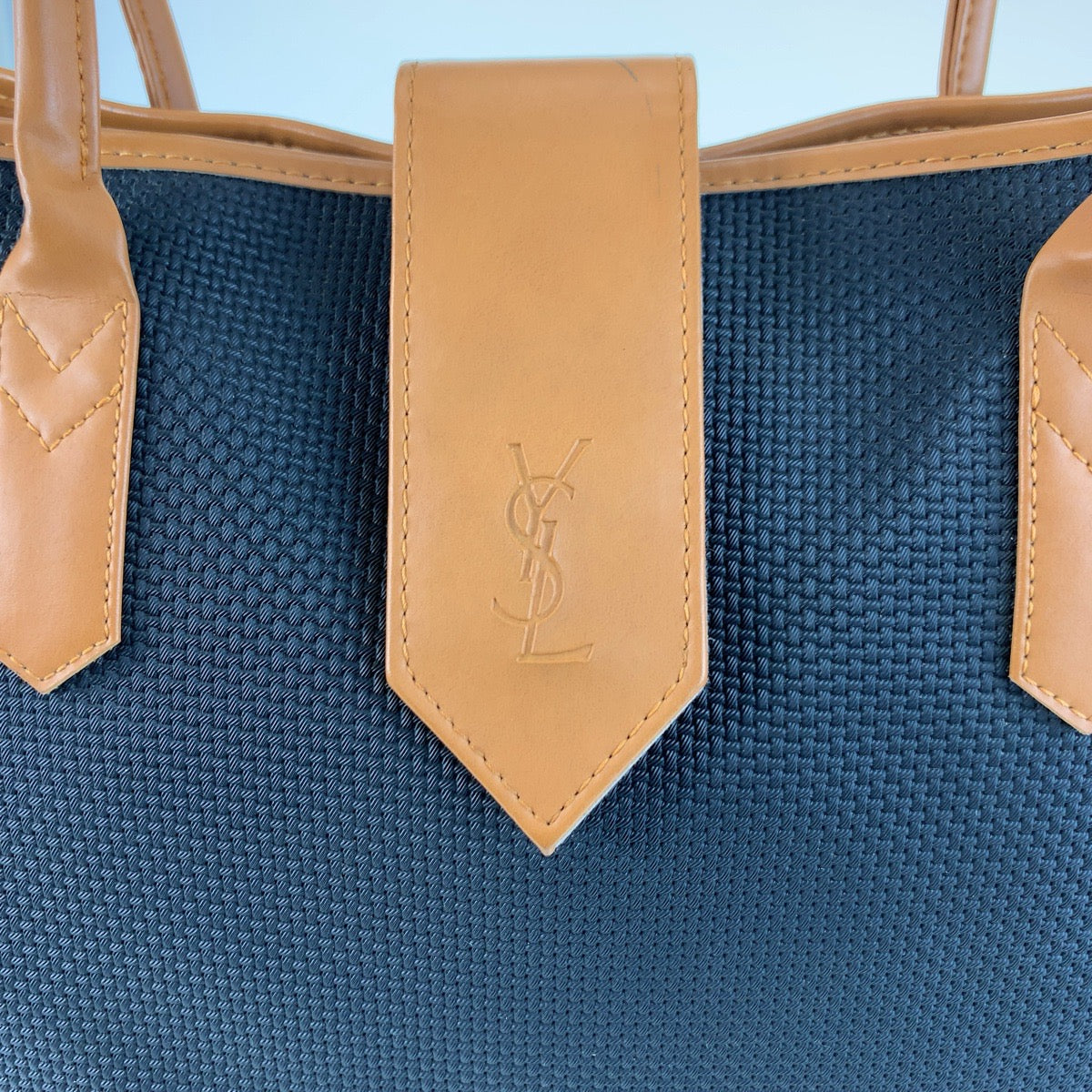 25766
YVES SAINT LAURENT イヴ サンローラン YSL ブラック 黒 ブラウン PVC トートバッグ ショルダーバッグ レディース ABP35