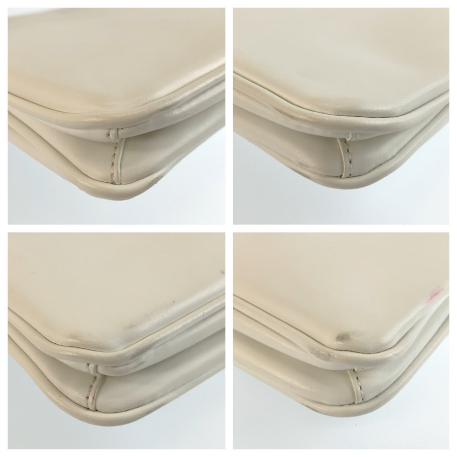 25781
CHARLES＆KEITH チャールズ＆キース ホワイト シルバー金具 ポリウレタン / ポリエステル 70840017 ショルダーバッグ ポシェット レディース AB3
