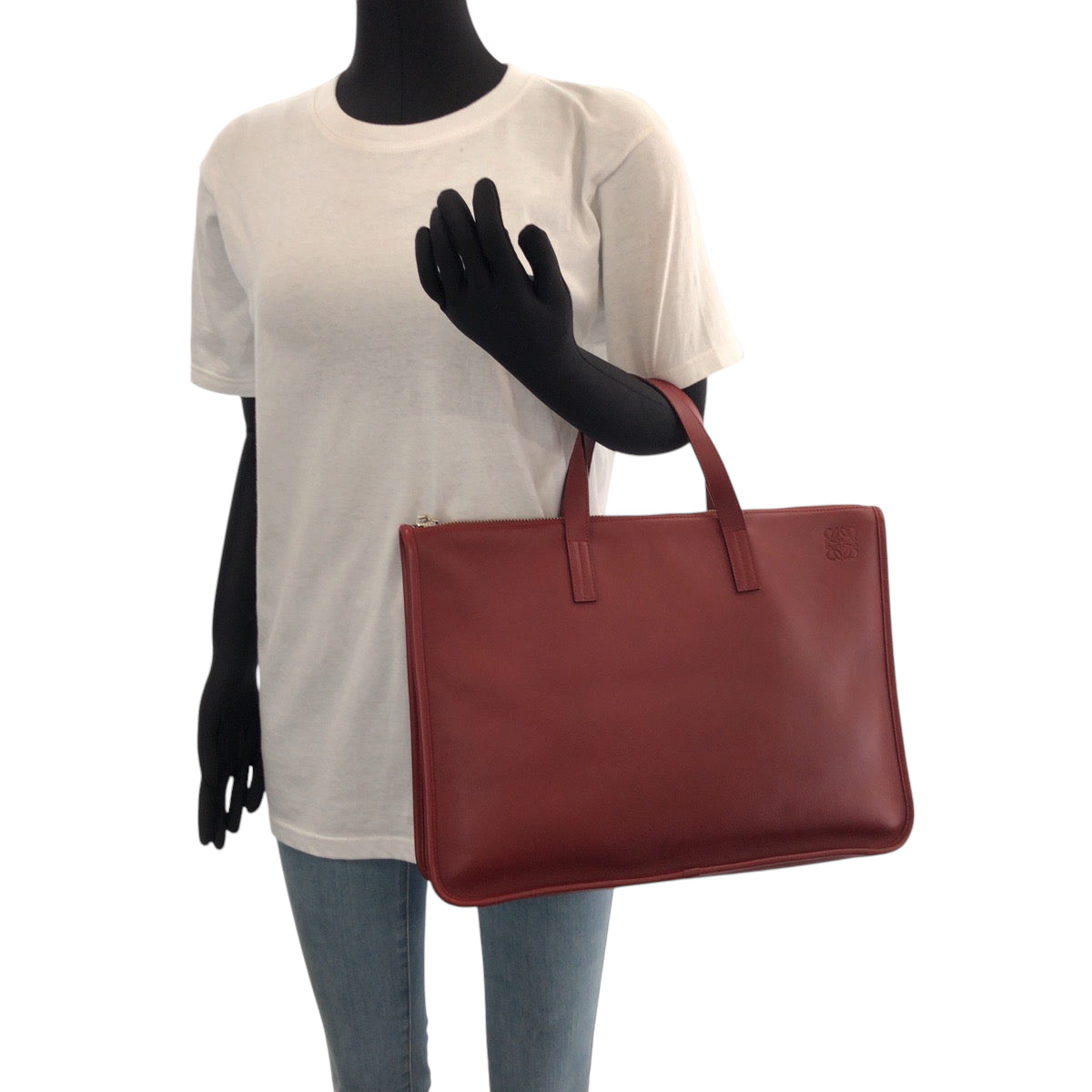 25868
LOEWE ロエベ アナグラム ニュートレド レッド シルバー金具 レザー ビジネスバッグ ブリーフケース メンズ ABP55