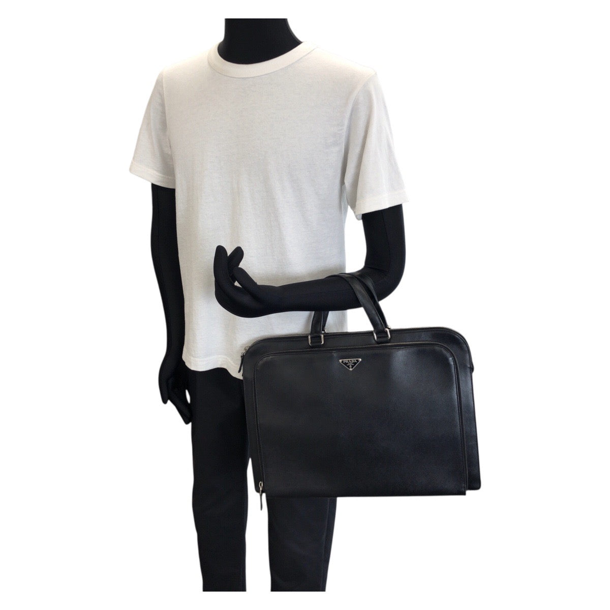 25914
PRADA プラダ サフィアーノ 三角ロゴプレート ブラック 黒 シルバー金具 レザー ビジネスバッグ ブリーフケース メンズ AB35