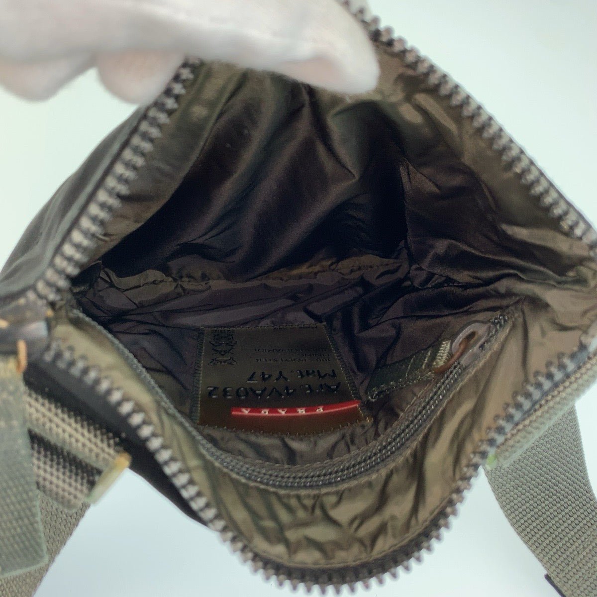 25931
PRADA SPORTS プラダスポーツ ブラック グレー シルバー金具 ナイロン ショルダーバッグ ポシェット レディース ABP33