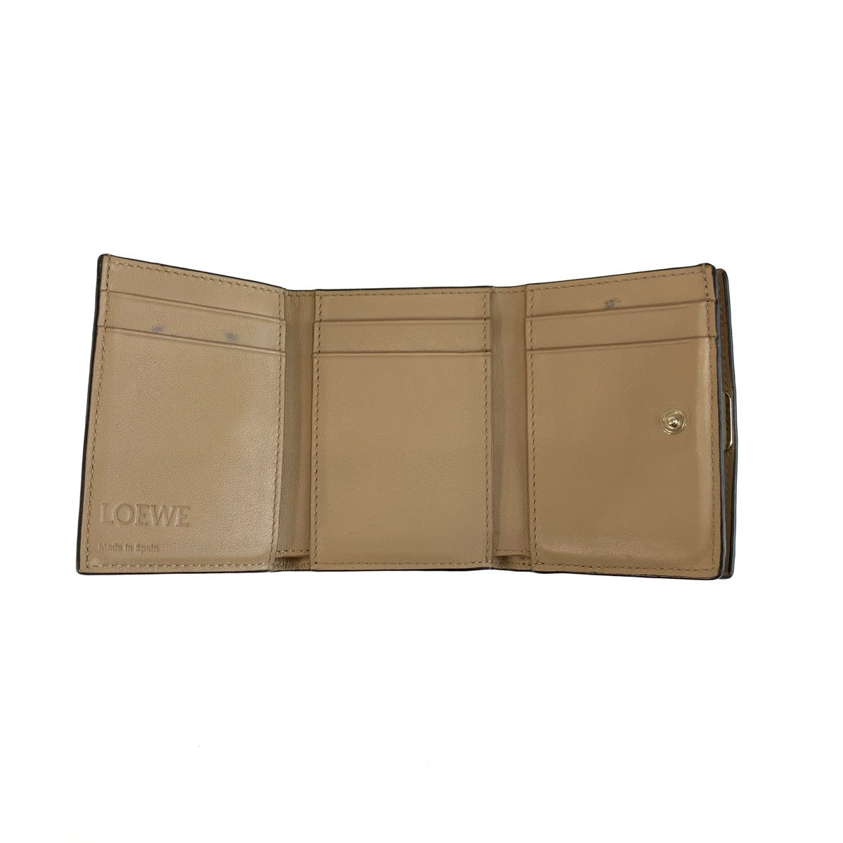 25949
LOEWE ロエベ アナグラム ベージュ シルバー金具 レザー 折財布 トライフォールドウォレット レディース ABP21