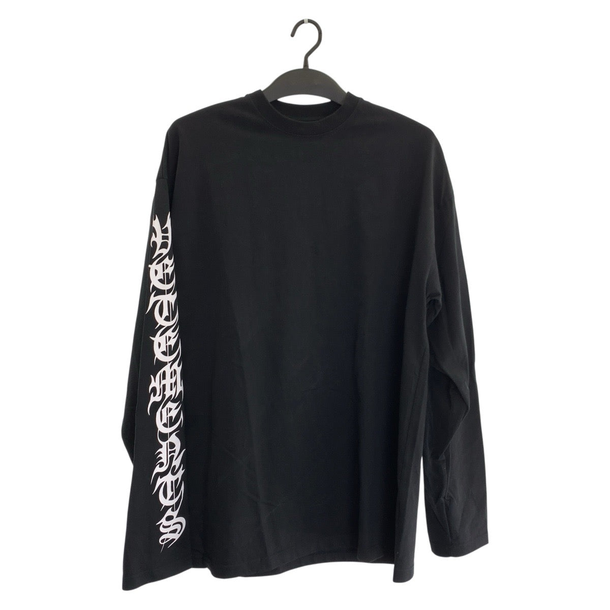 25954
VETEMENTS ヴェトモン GOTHIC LOGO LONG SLEEVE サイズS ブラック 黒 コットン 長袖Ｔシャツ ロングスリーブTシャツ メンズ ABP500