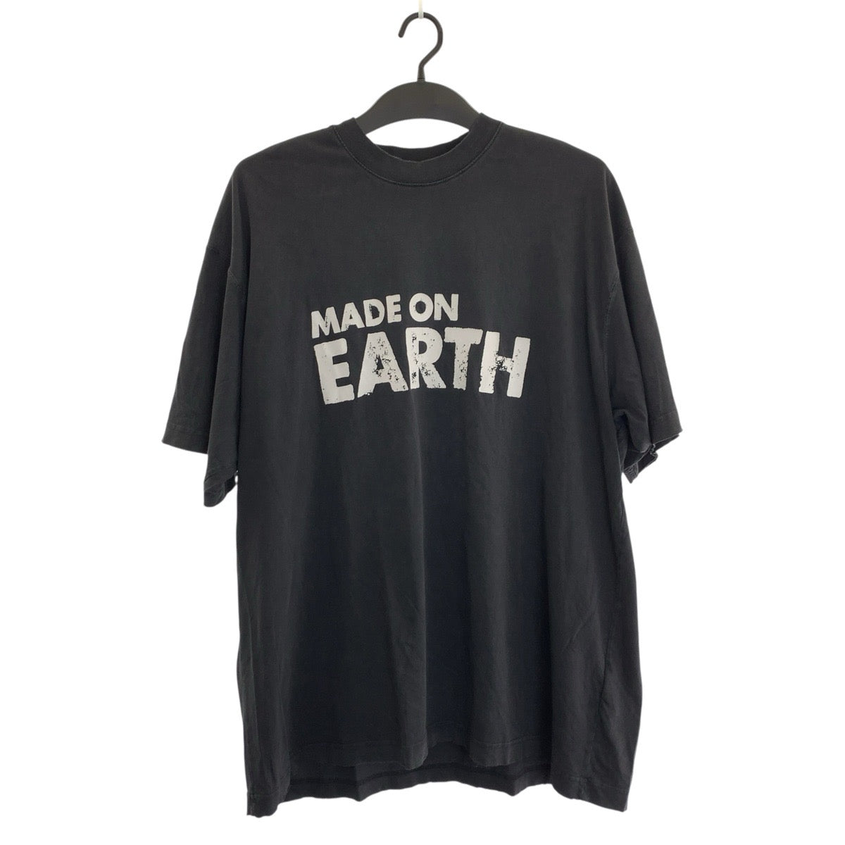 25960
VETEMENTS ヴェトモン MADE ON EARTH サイズS ブラック 黒 コットン 半袖Ｔシャツ クルーネック メンズ AB400