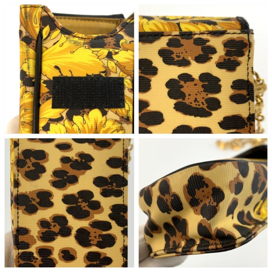 25975
VERSACE ヴェルサーチ レオパード柄 イエロー ブラック ゴールド金具 PVC チェーンショルダーバッグ ポシェット レディース AB35