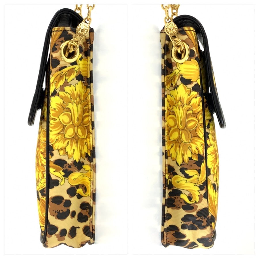 25975
VERSACE ヴェルサーチ レオパード柄 イエロー ブラック ゴールド金具 PVC チェーンショルダーバッグ ポシェット レディース AB35