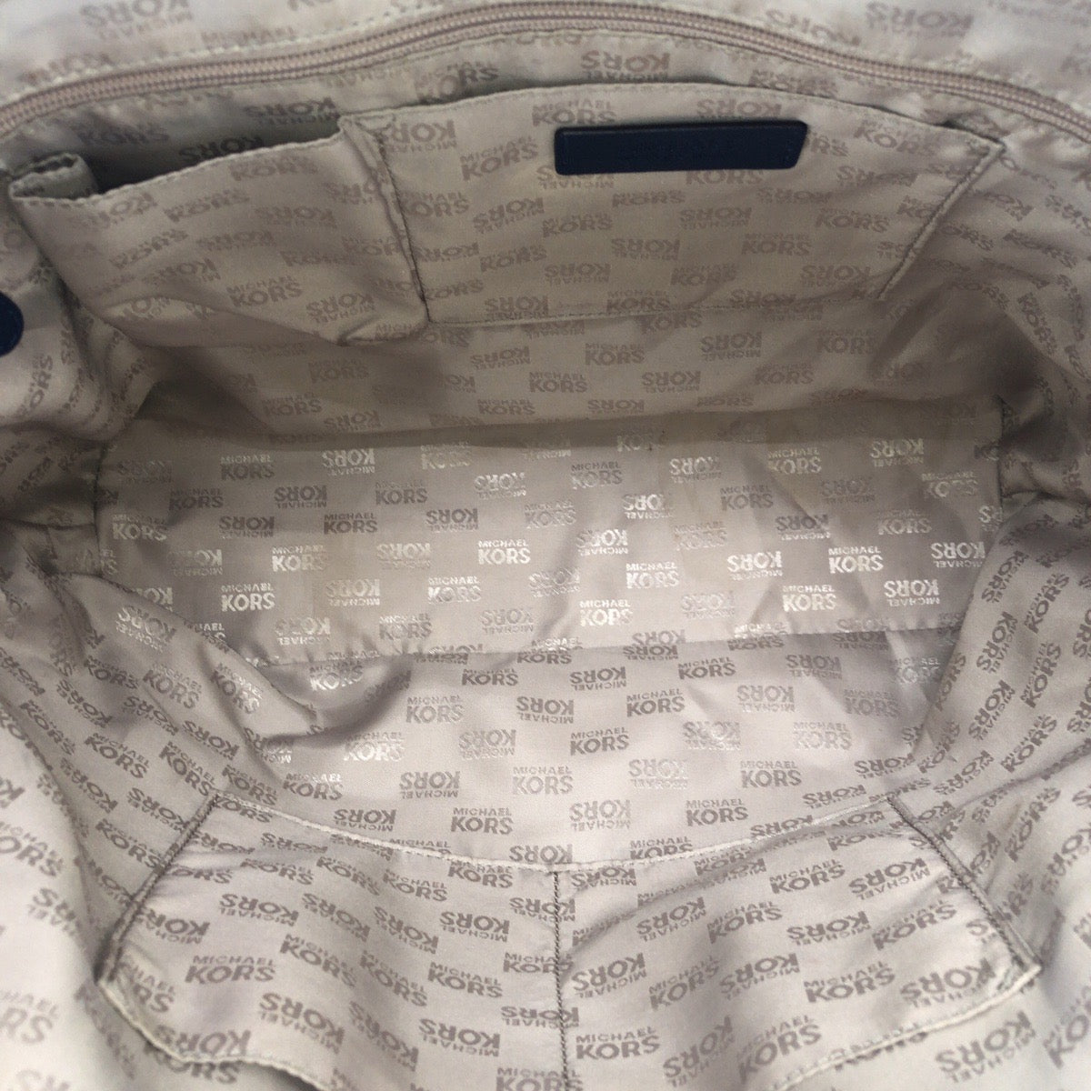 25986
Michael Kors マイケルコース JET SET TRAVEL ネイビー ゴールド金具 レザー 35S3GTVT2T トートバッグ ショルダーバッグ レディース AB3