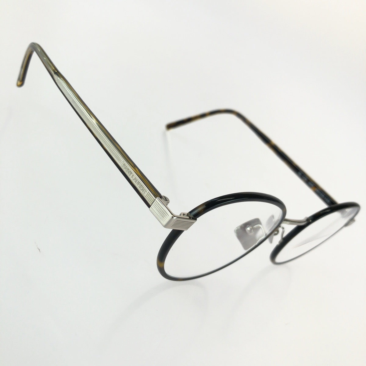 25992
SAINT LAURENT サンローラン ハバナ サイズ49□22-154 ブラウン シルバー金具 プラスチック / メタル SL 125 005 メガネ メガネフレームのみ レディース A14